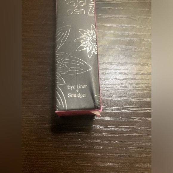 Pop Beauty kajel Pen in flirty Fushia. New in box. Eye liner + smudger - Picture 6 of 10